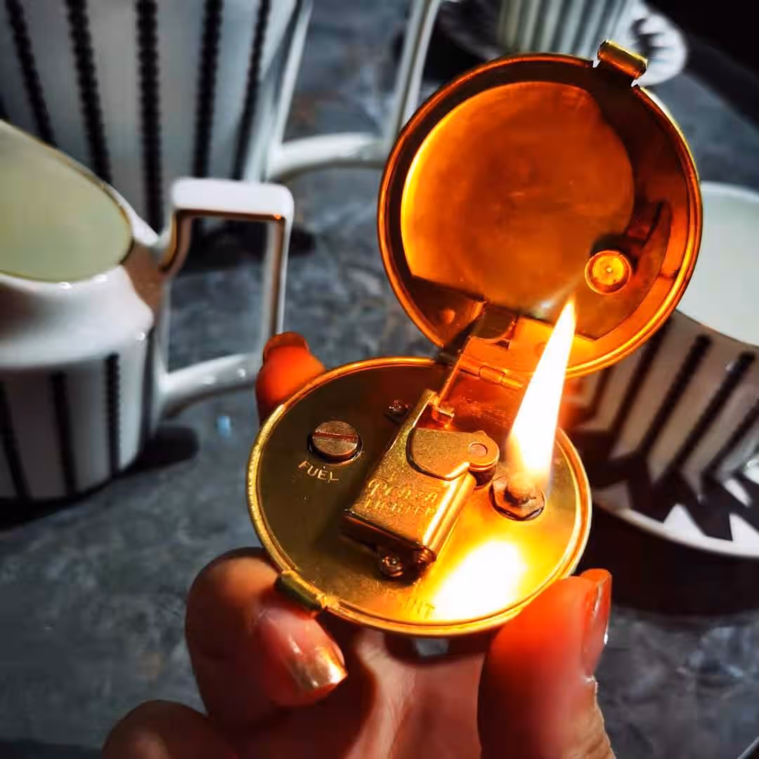 🔥Windproof Copper Vintage Trench Curio Lighter